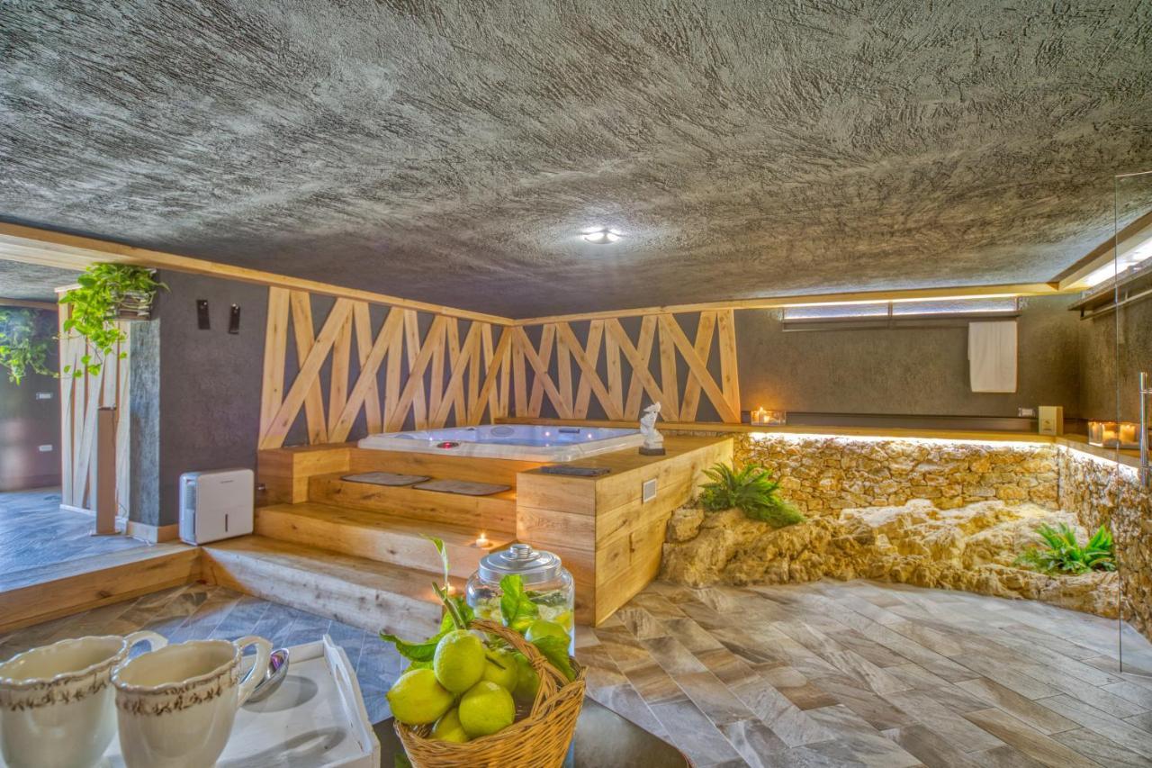 Maore Luxury & Guest house Laconi